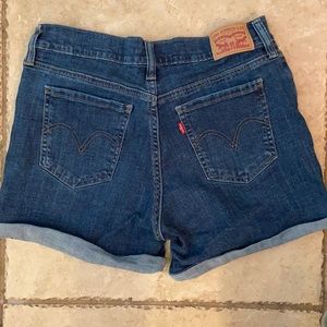 Levi shorts
